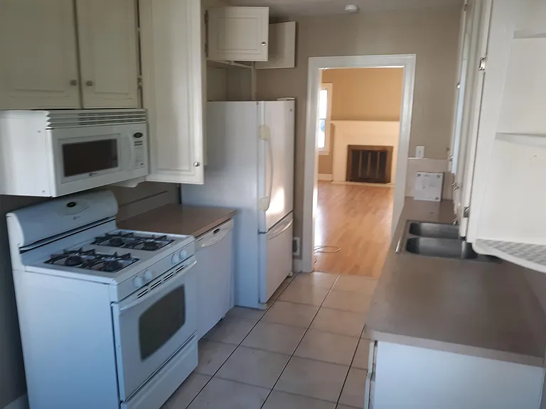 1232 E Linwood Dr — Photo 5
