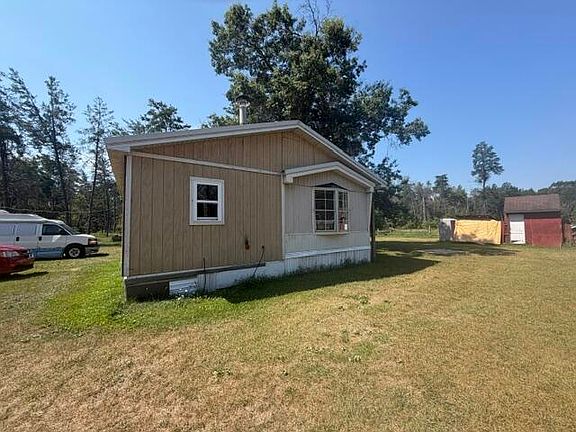 4th image of 2045 S Hill Rd