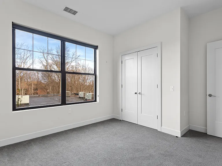 24 N Main St #2F — Photo 10