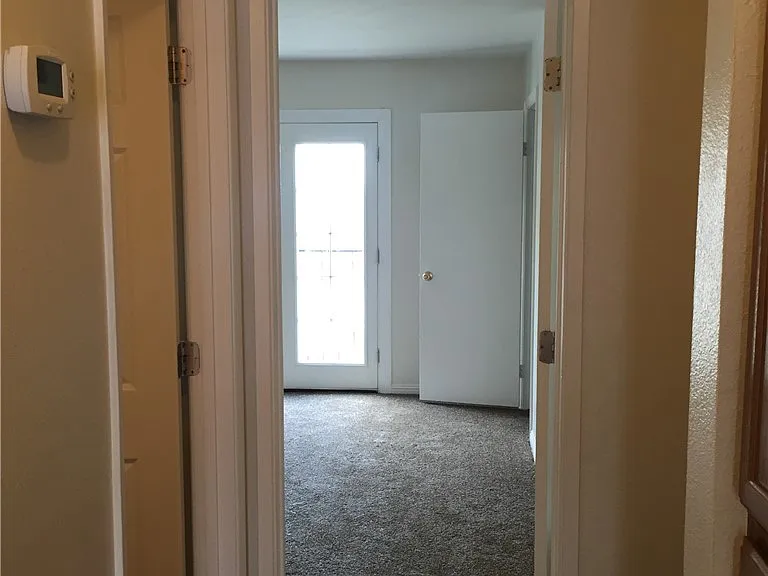 7030 Burcot Ave #C105 — Photo 25