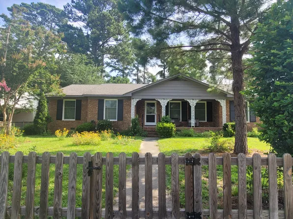 1601 N Overlook Dr, Greenville, NC 27858