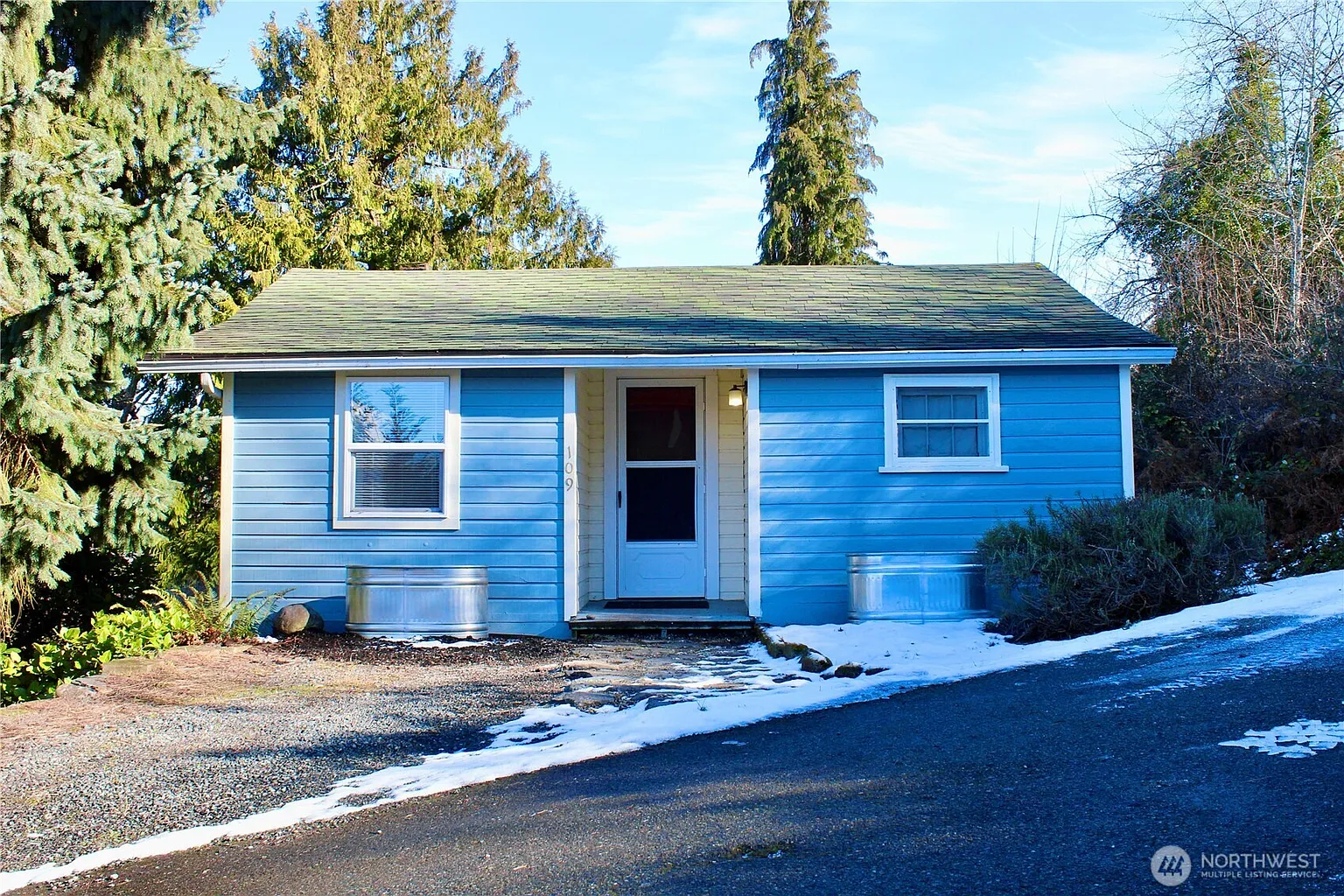 109 Orchard Avenue S photo 1