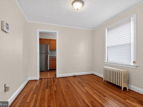 2nd image of 516 Lebaum St SE