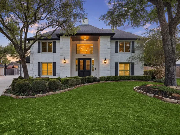 8321 Burkhart Ct, Houston, TX 77055