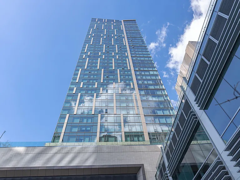889 Francisco St #802 — Photo 38