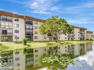 4940 E Sabal Palm Blvd APT 312, Tamarac, FL, 33319