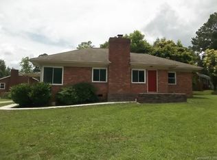 4400 Longwood Dr, Charlotte, NC 28209