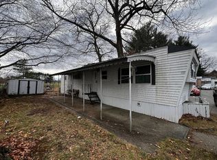 404 Southwick Rd TRAILER 21, Westfield, MA 01085