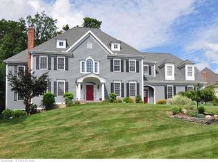 4 Garnet Hill Ln, Avon, CT 06001