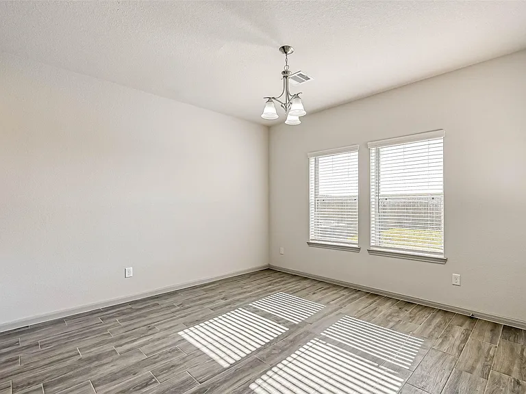 7910 Cypress Country Dr — Photo 20