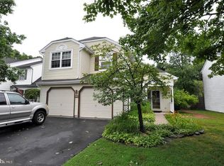 63 Ridgewood Way, Burlington, NJ 08016