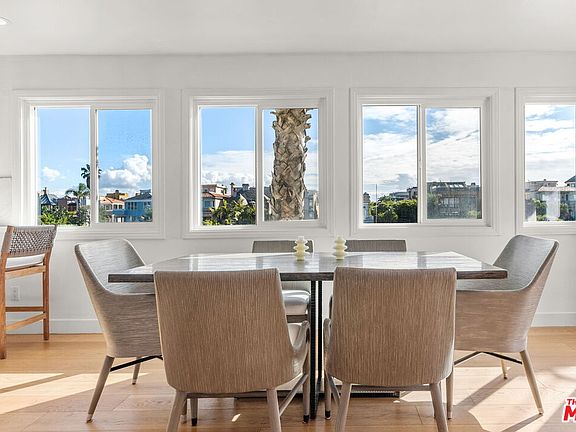 3rd image of 29 Lighthouse St #2