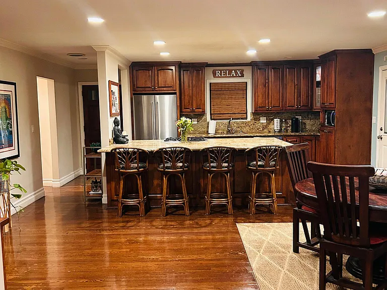 1811 Carfax Ave — Photo 4