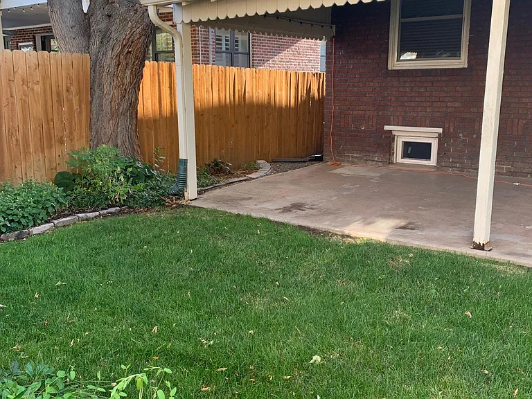 821 Garfield St — Photo 43
