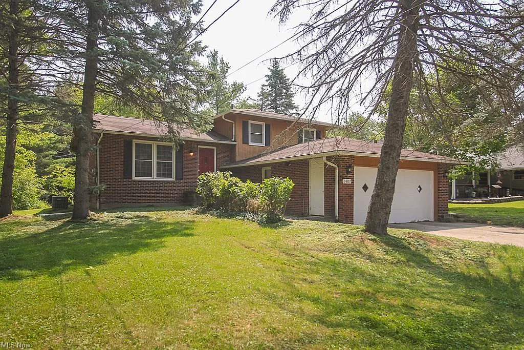 7407 Oakhill Rd photo 1