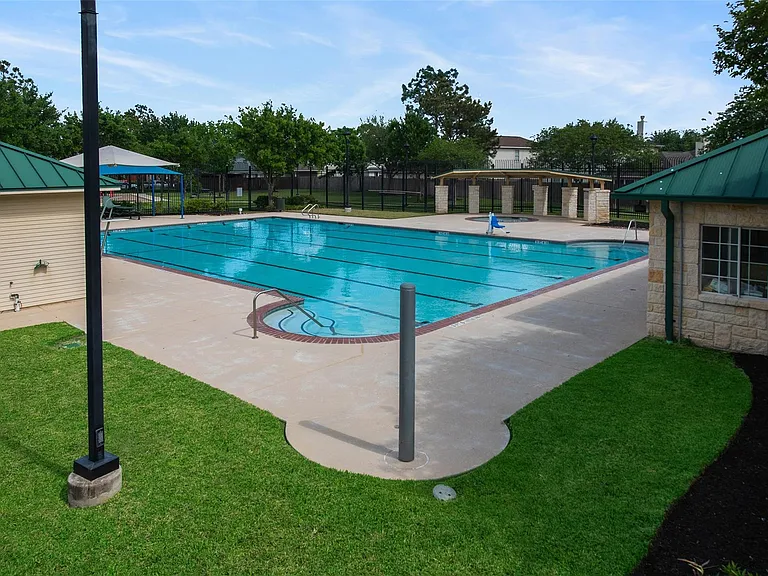 7939 Yaupon View Dr — Photo 22