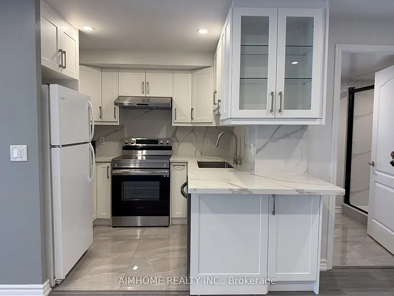 17 Barberry Pl #506 — Photo 12