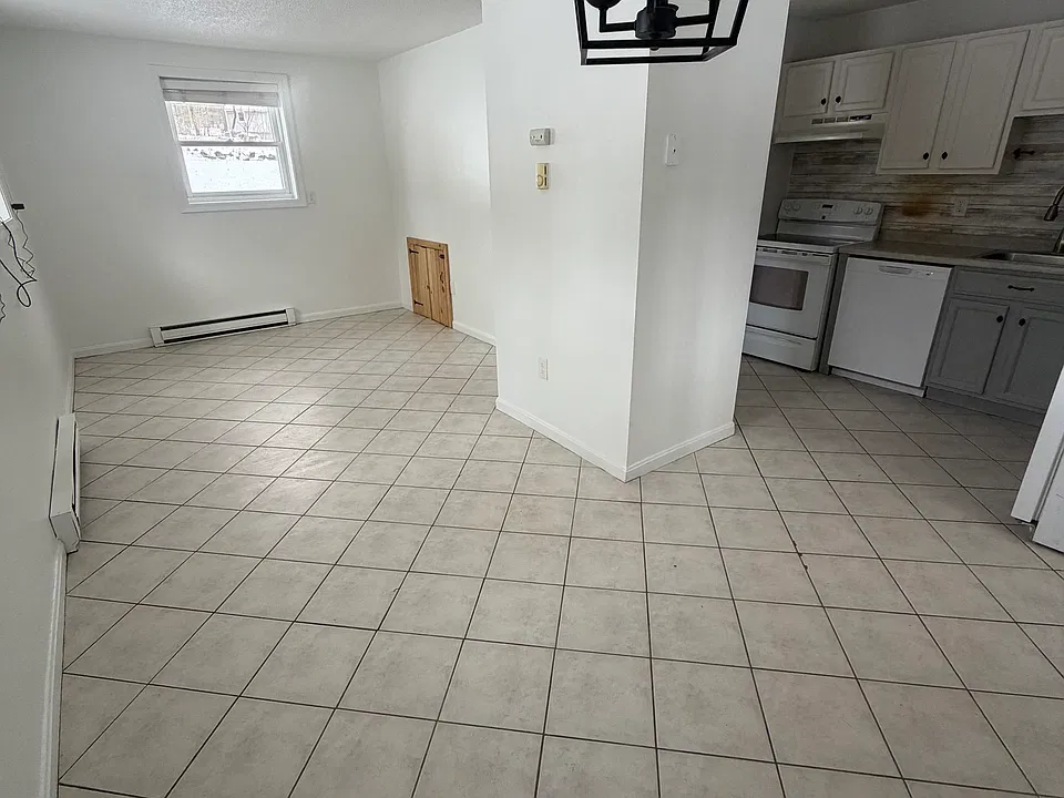 238 Main St #1