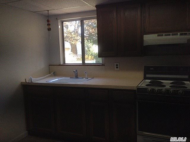 1st image of 104 Copiague Pl