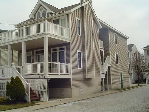 1st image of 617A Pleasure Ave #B