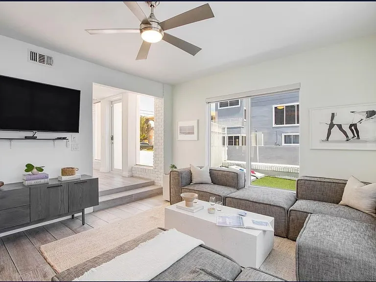 3350 NE 14th Ct — Photo 16