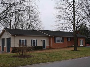 3965 N Caborn Rd, Mount Vernon, IN 47620