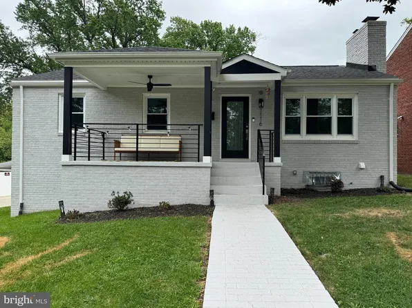 1116 34th St SE, Washington, DC 20019