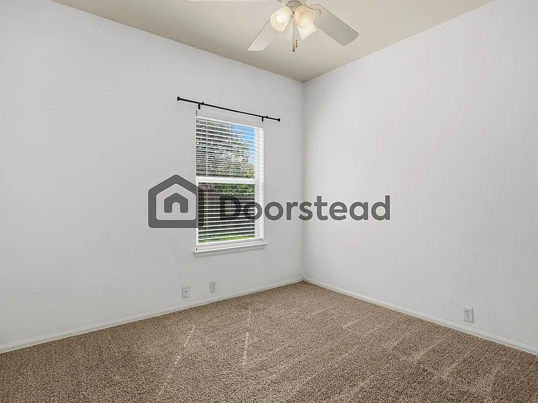 4802 James Gaines — Photo 21