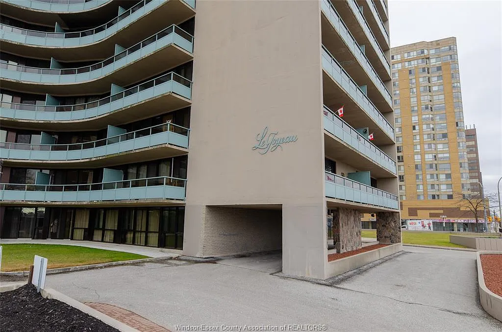 1 bed, 1.0 bath, $1,700 — Photo 4
