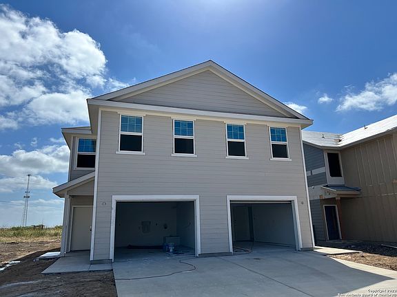 4th image of 7522 Gramercy Way