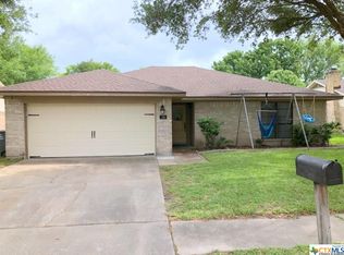 306 Fleetwood Dr, Victoria, TX 77901