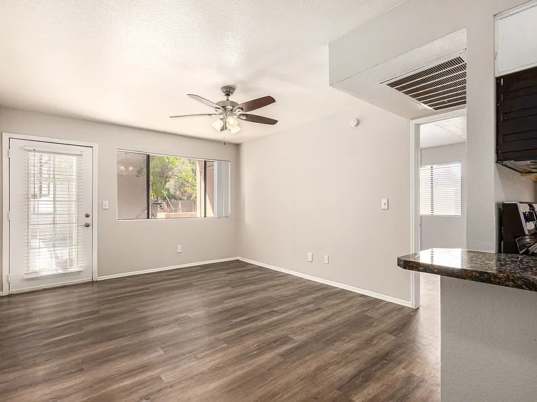 Goldcrest Apartments — Photo 13