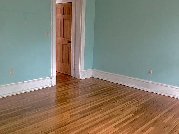 Living Room (looking toward front door)