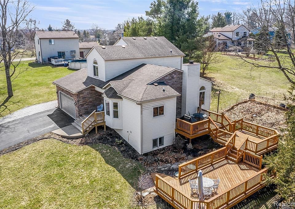 1st image of 3250 Hidden Pines Dr
