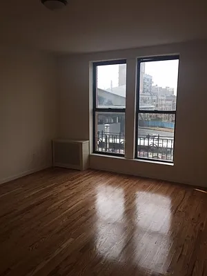 Rented by Roberto Guilbet, LREB | media 40