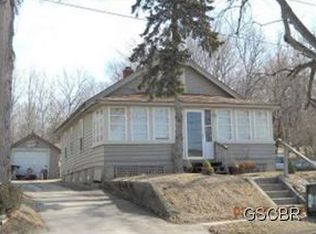 712 Burton St, Sioux City, IA 51103