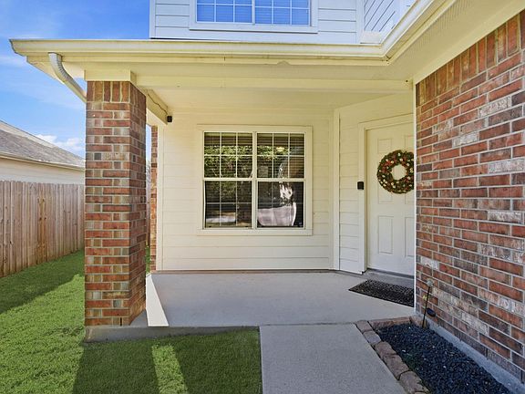 5th image of 9519 Maple Green Ln