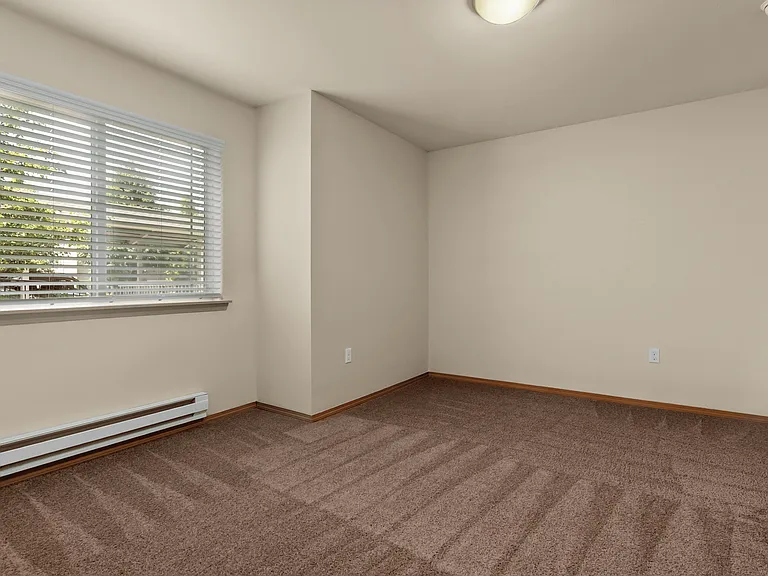 1 Bed 1 Bath Deluxe - 733 Sq Ft 1 Bed 1 Bath Deluxe - 733 Sq Ft