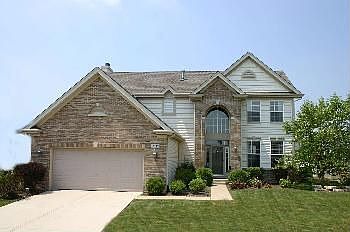 1st image of 25149 W Glen Oaks Ln