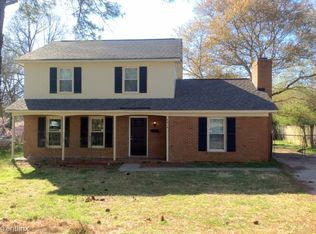 6815 Cardigan Ave, Charlotte, NC 28215