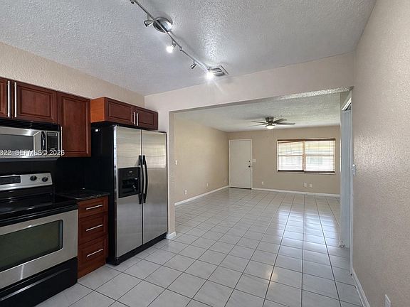 5th image of 5644 Pierce St