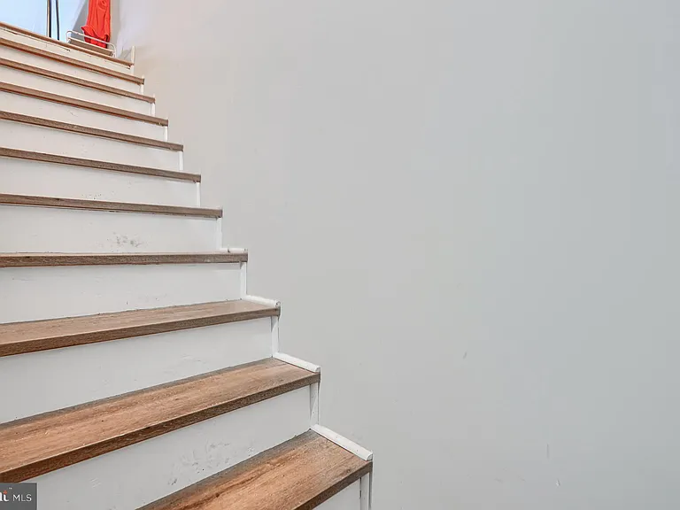 1729 Guilford Ave #3 — Photo 16