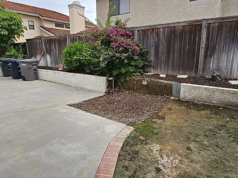 26032 Dundee Dr — Photo 11