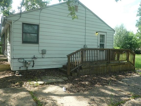 2nd image of 6197 Crabtree Ln