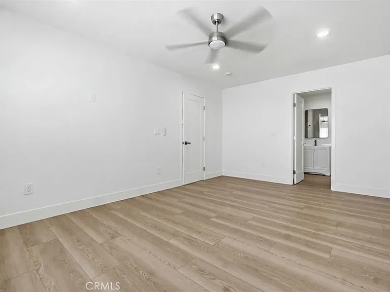 307 N Tustin Ave #C — Photo 9