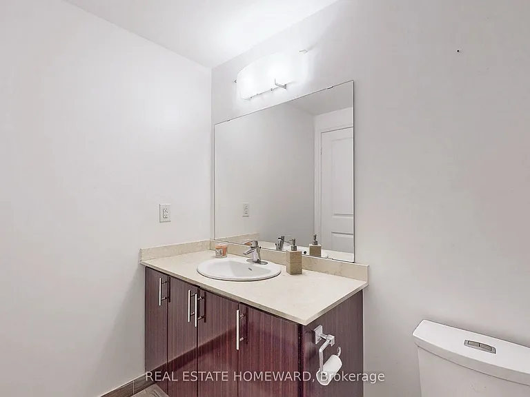 7161 Yonge St #2430 — Photo 23
