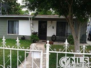 1st image of 636 W Harlan Ave