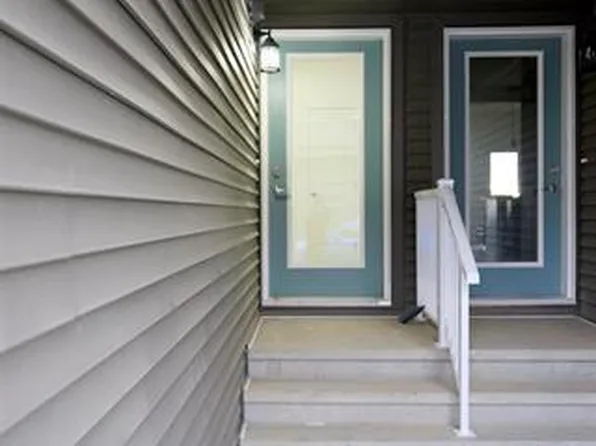 2710 66th St SW, Edmonton, AB T6X 1A3