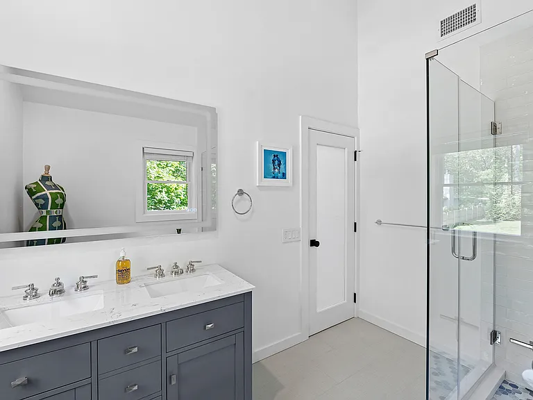 49 Hamilton St — Photo 10