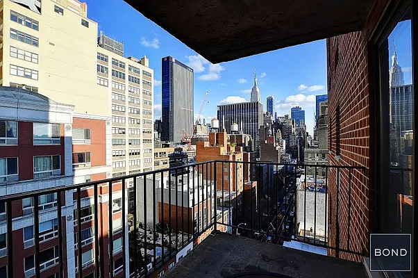 Rented by Bond New York | media 16